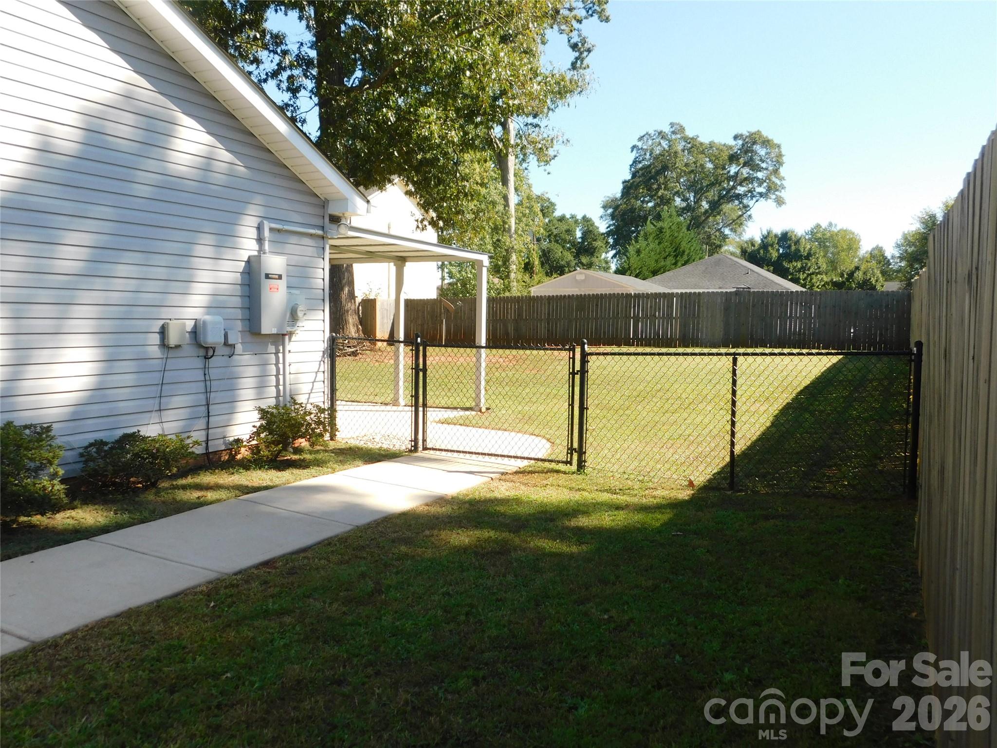 47 Linford Street Property Photo 4