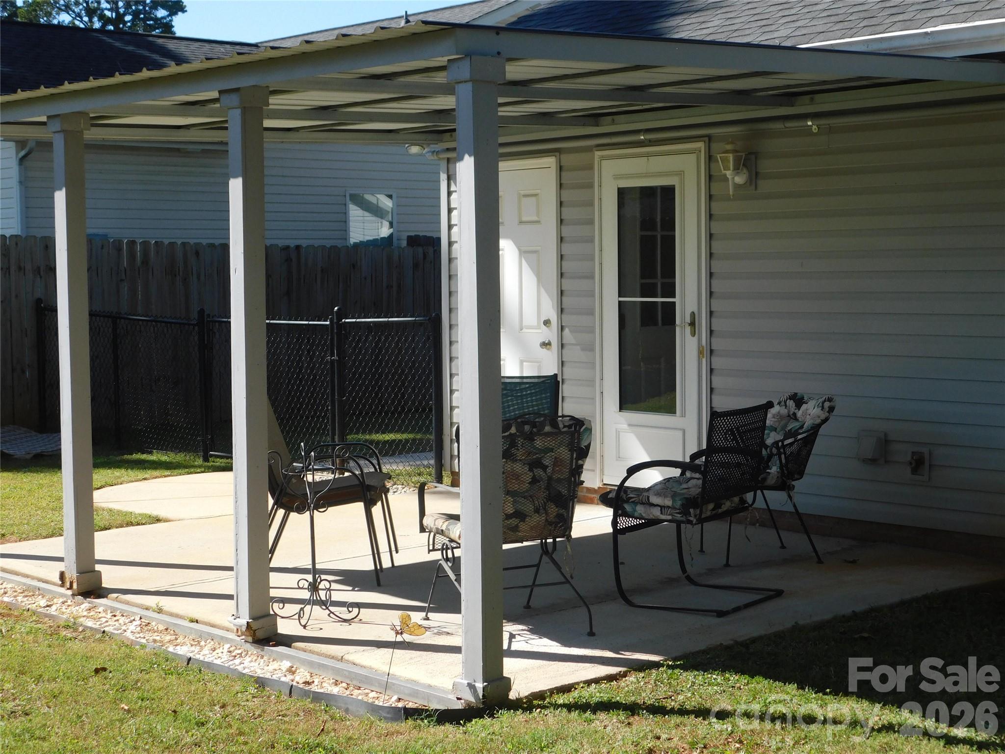 47 Linford Street Property Photo 6
