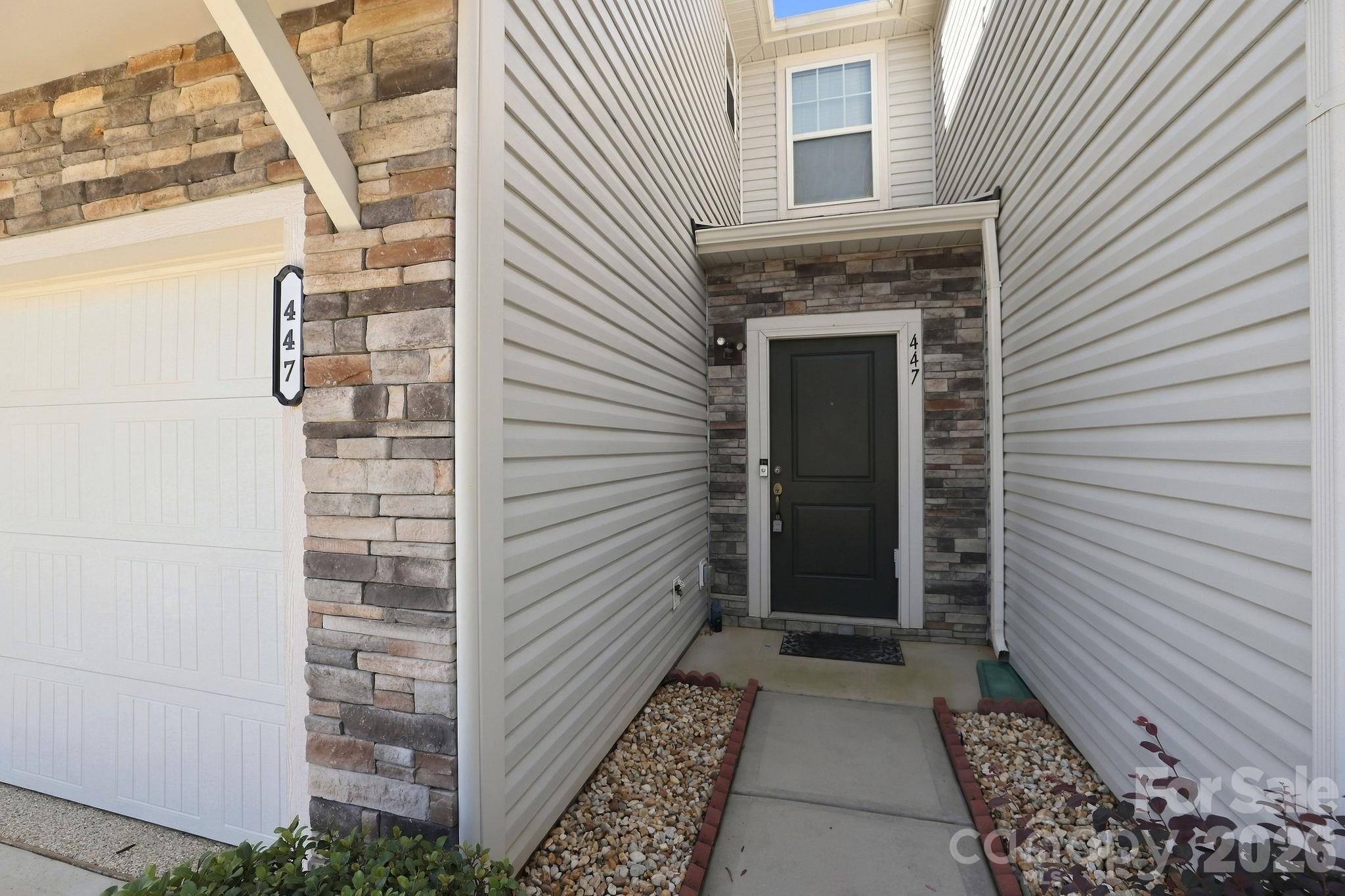 447 Tayberry Lane Property Photo 2