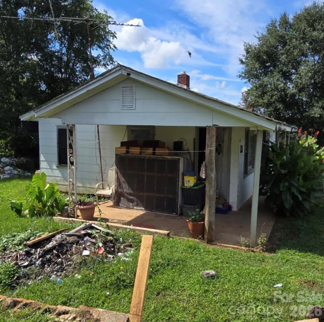 123 Shasta Lane Property Photo 1