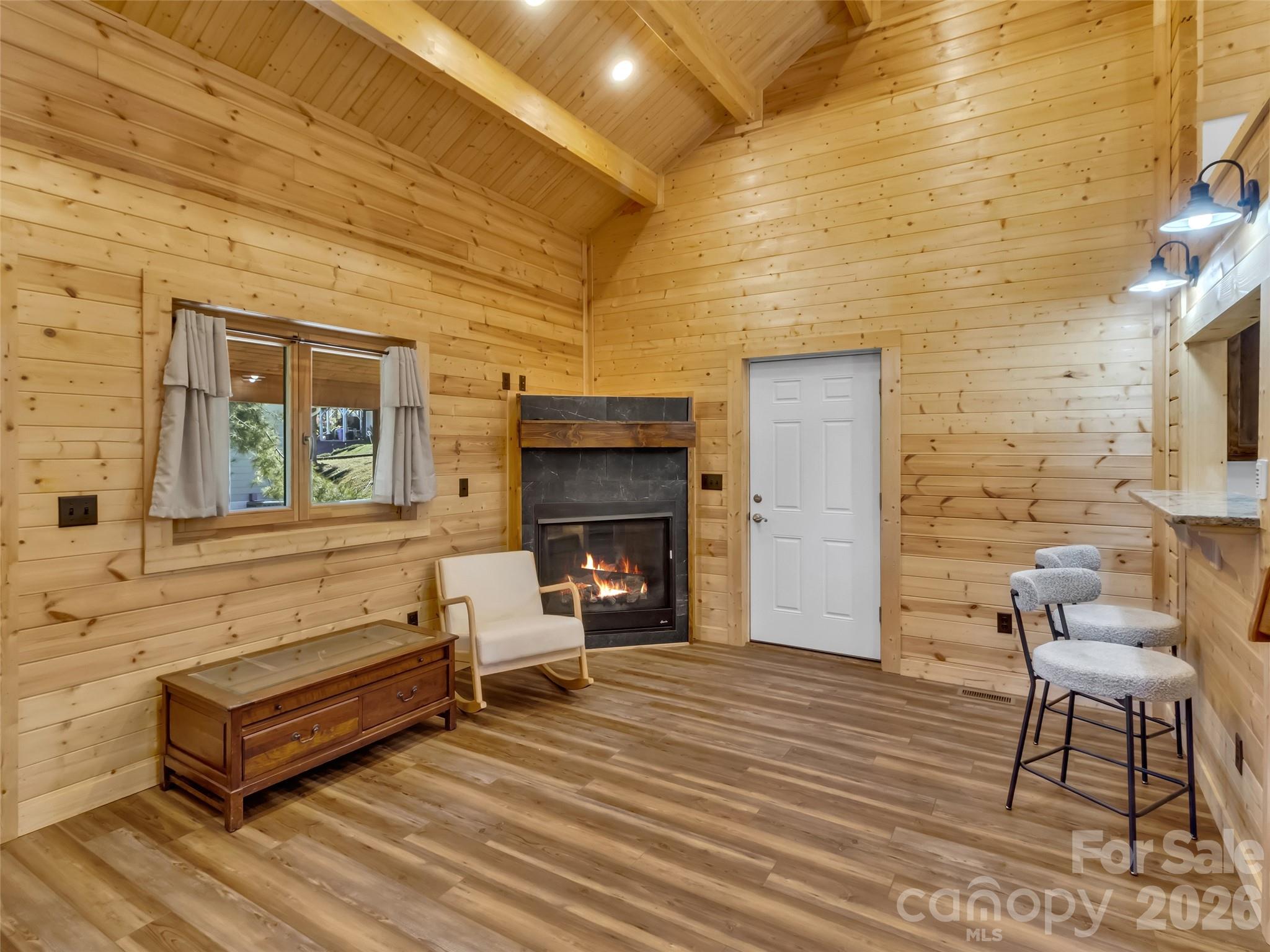 200 Linsonwood Ridge Property Photo 8