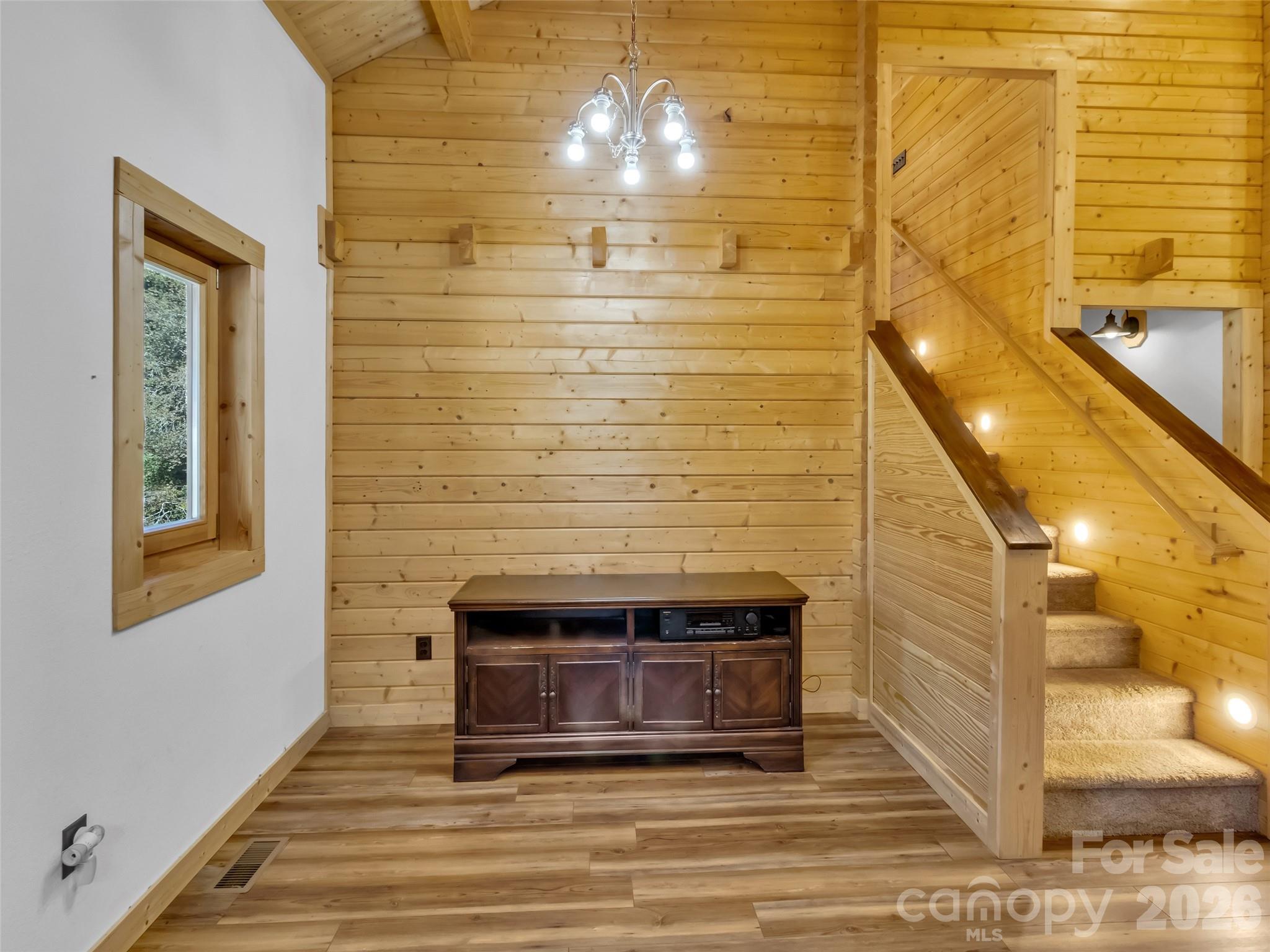 200 Linsonwood Ridge Property Photo 11