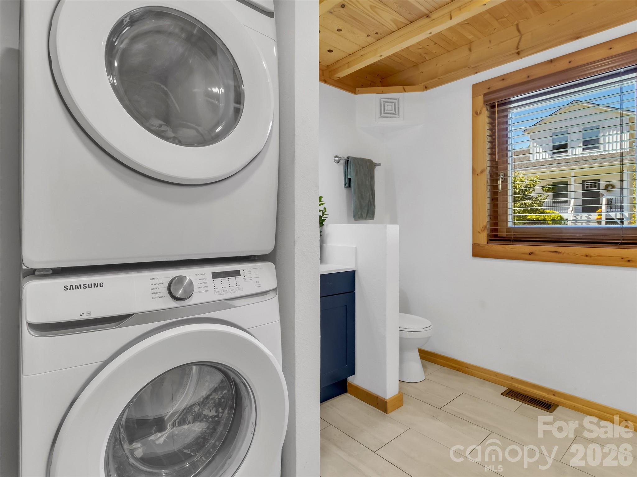 200 Linsonwood Ridge Property Photo 17