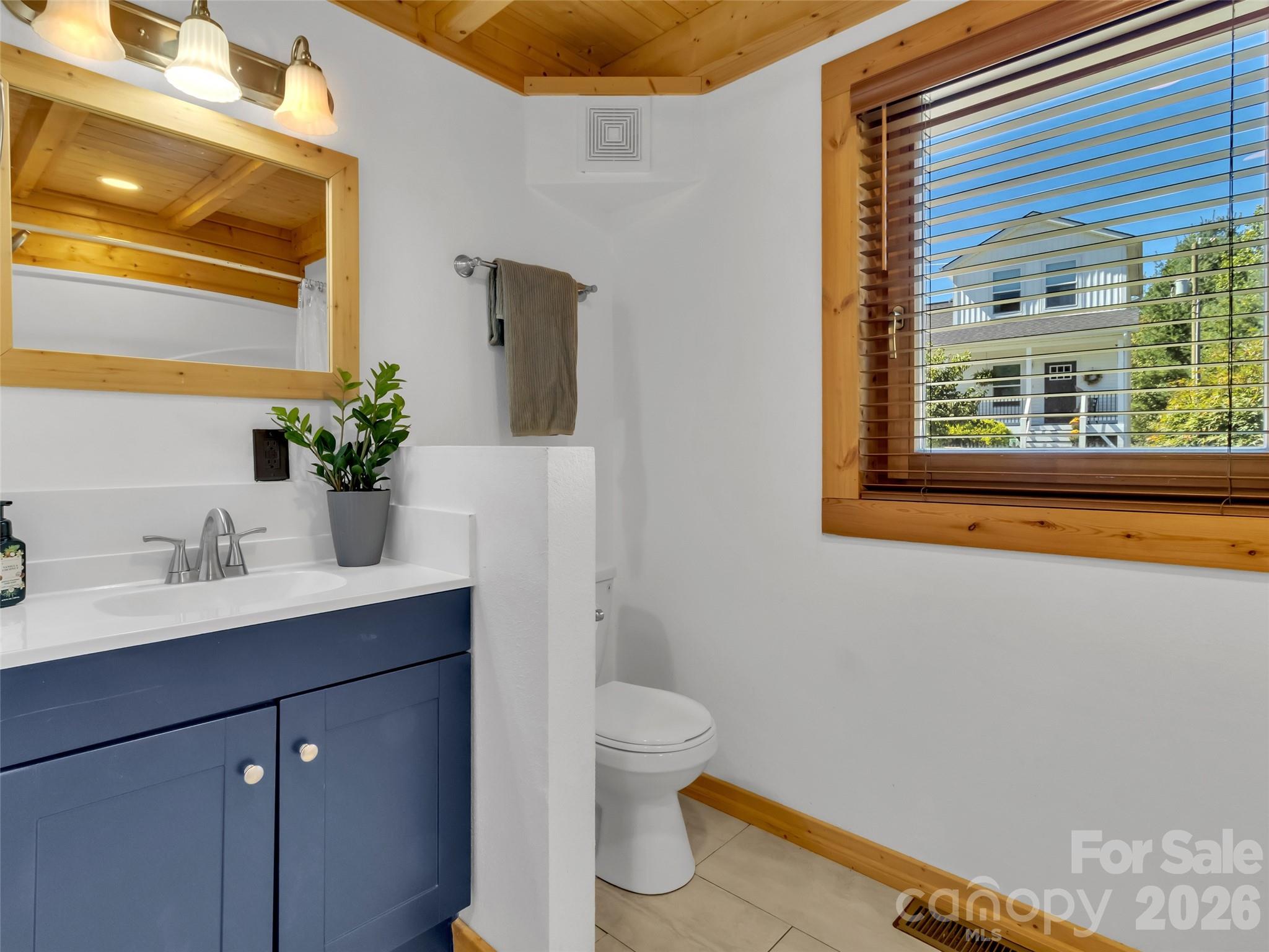 200 Linsonwood Ridge Property Photo 18