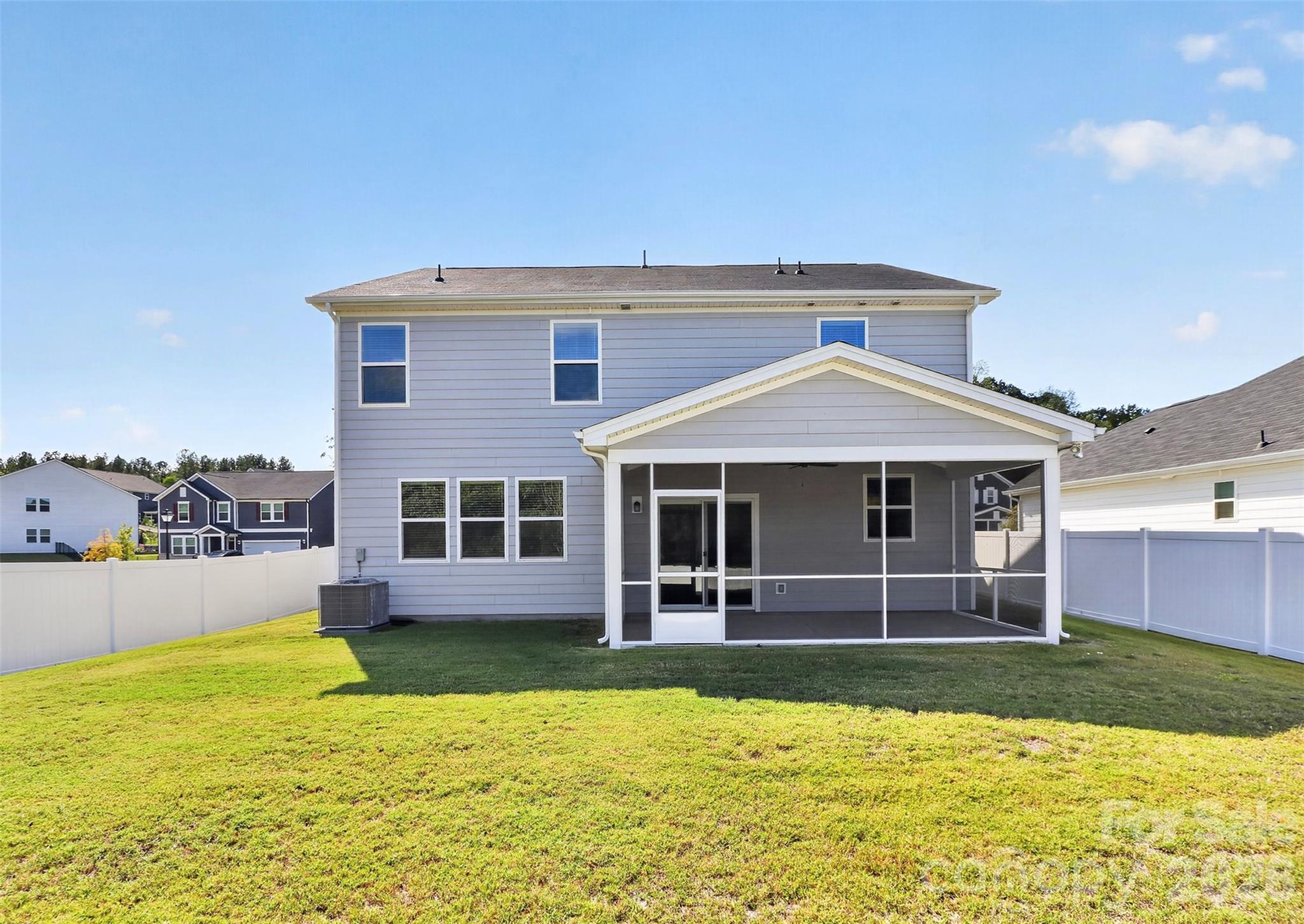 12133 Rowan Hill Drive Property Photo 30