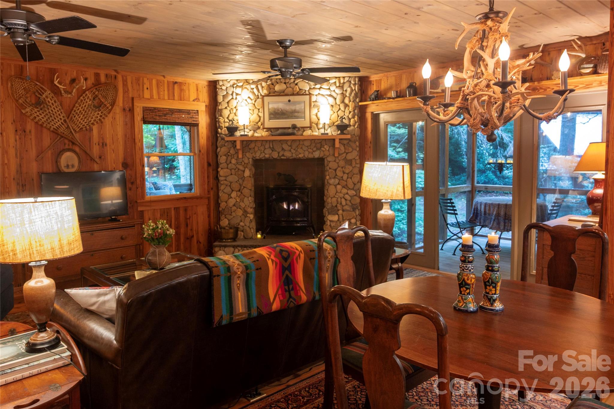 2218 Mountain Page Road Property Photo 6