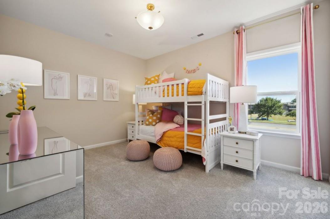 1670 Hubert Graham Way Property Photo 17