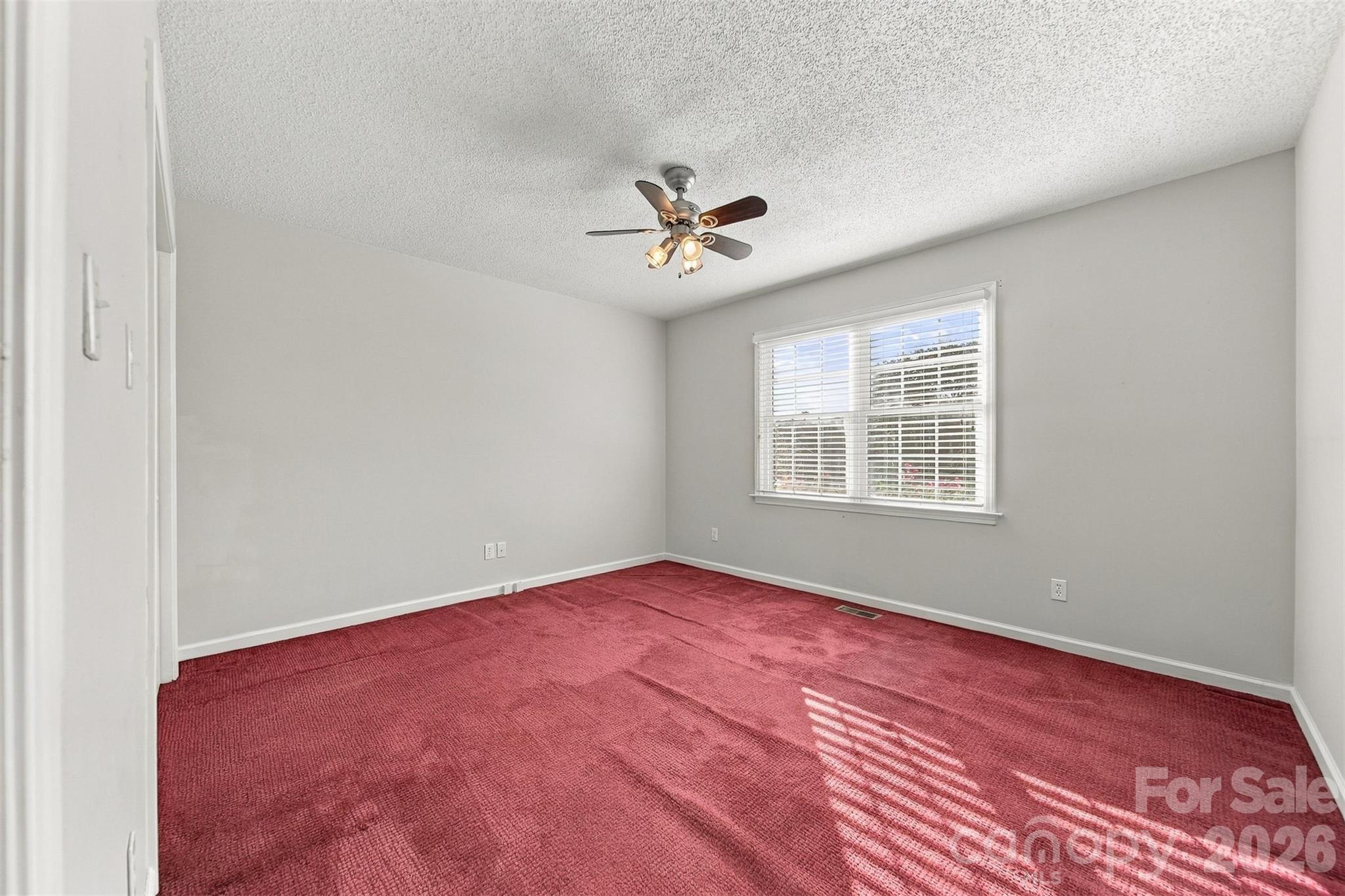 1119 Edgefield Lane Property Photo 14