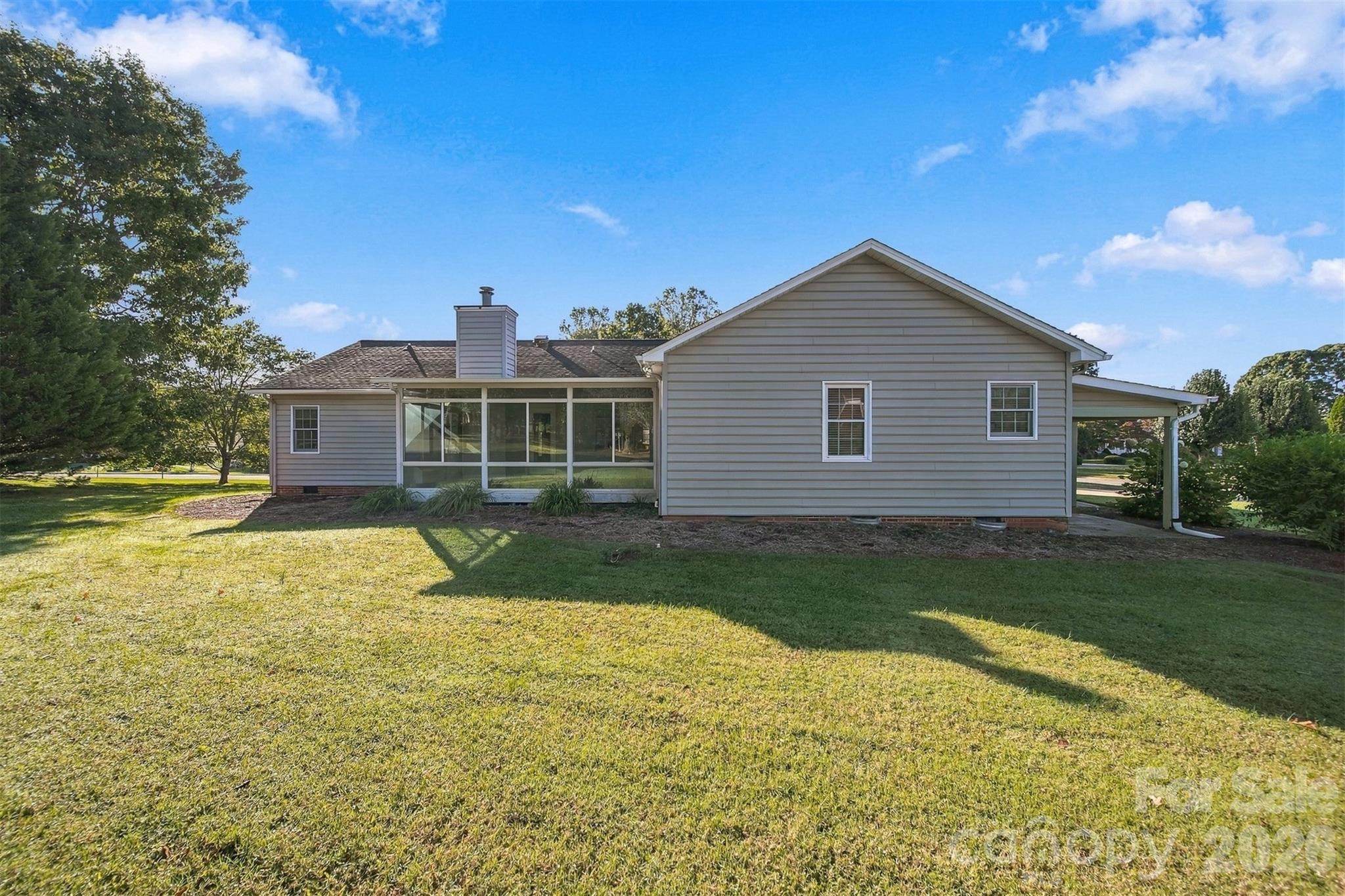 1119 Edgefield Lane Property Photo 17