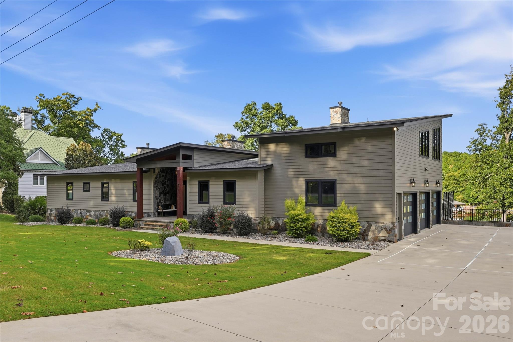644 Normandy Road 142 Property Photo 1