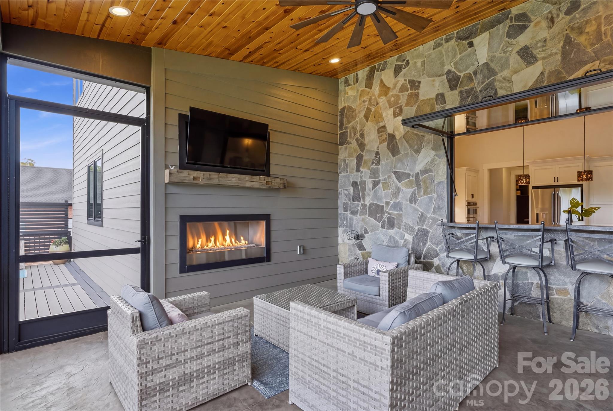 644 Normandy Road 142 Property Photo 12