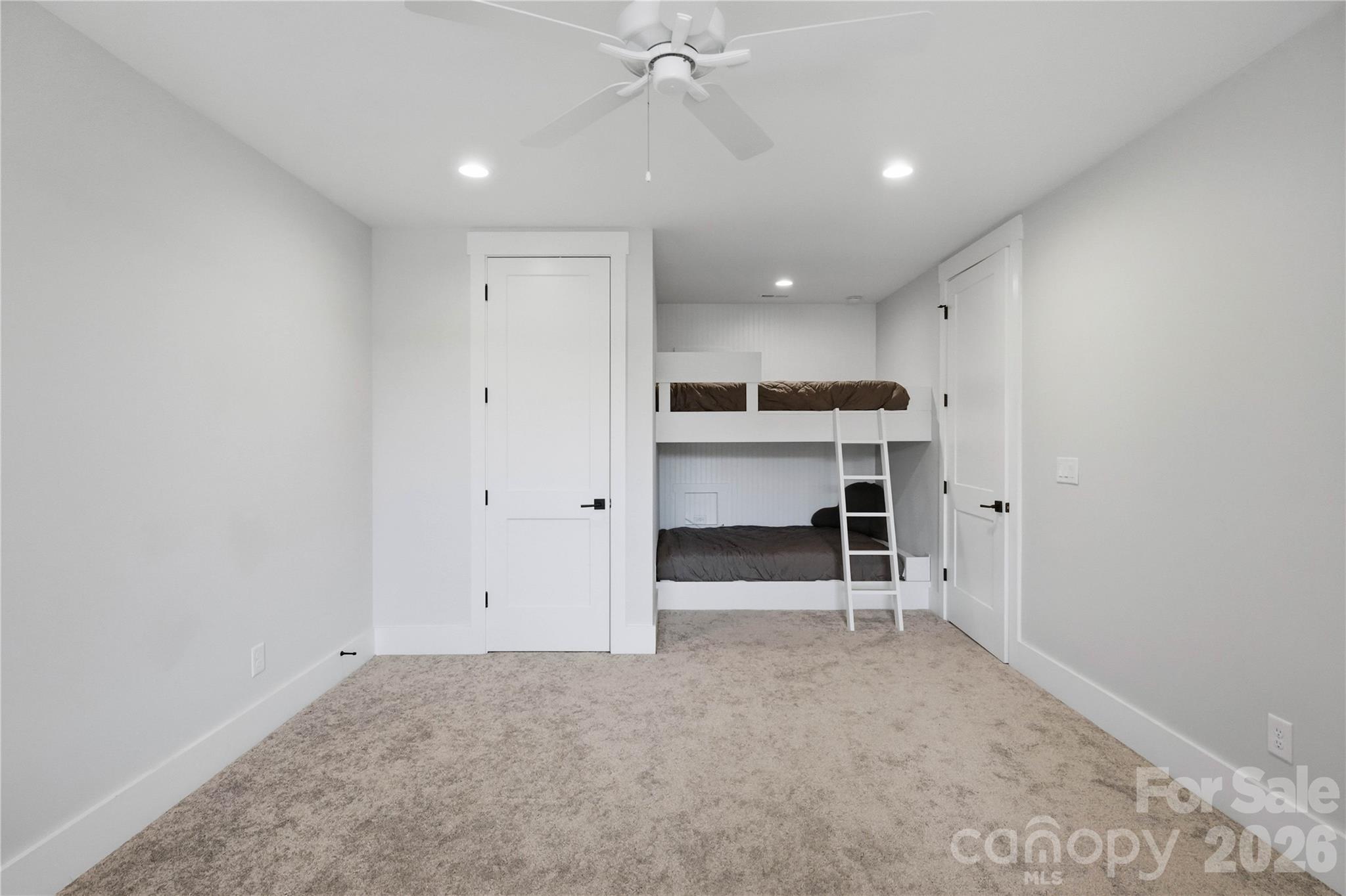 644 Normandy Road 142 Property Photo 34