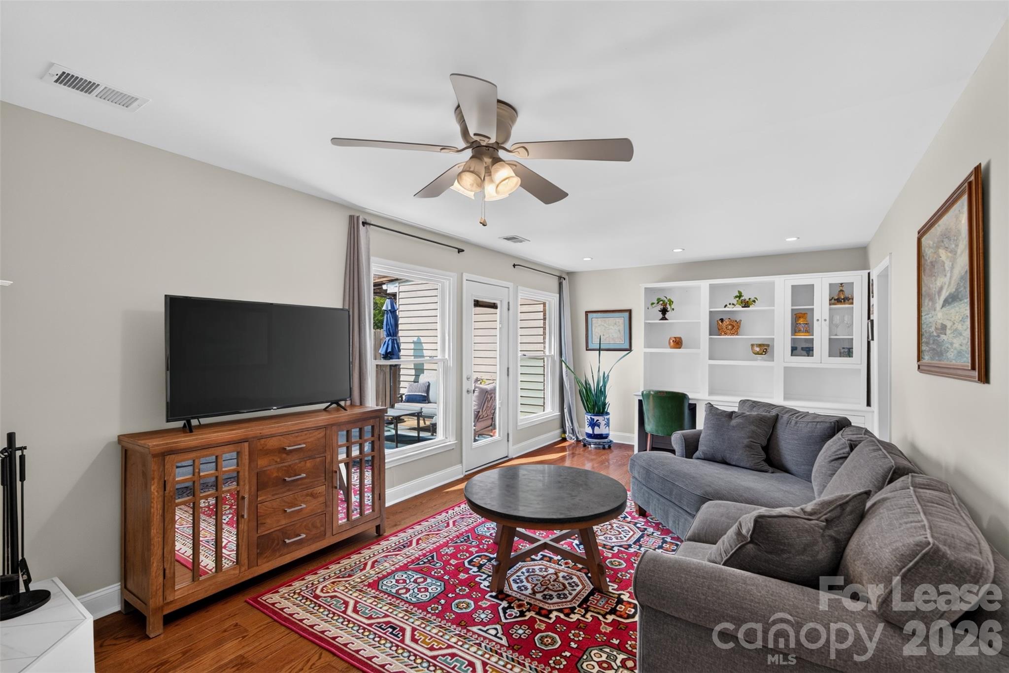 8333 Knights Bridge Road Property Photo 2