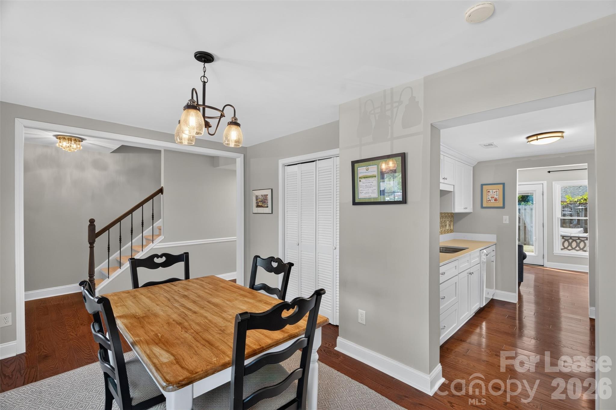 8333 Knights Bridge Road Property Photo 9