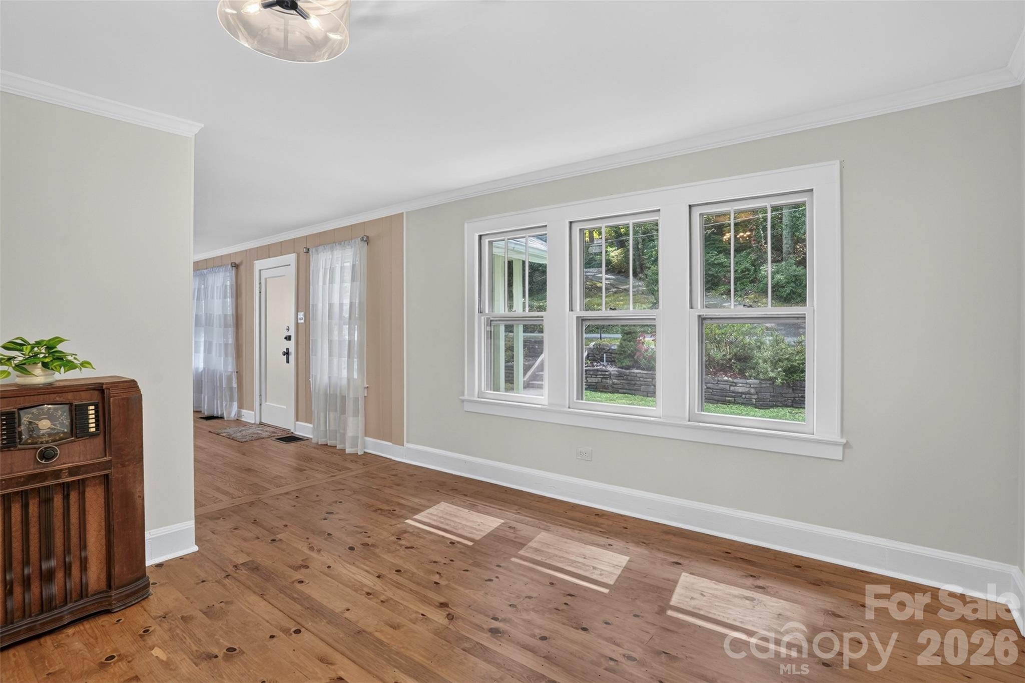 409 Lockhart Road Property Photo 16