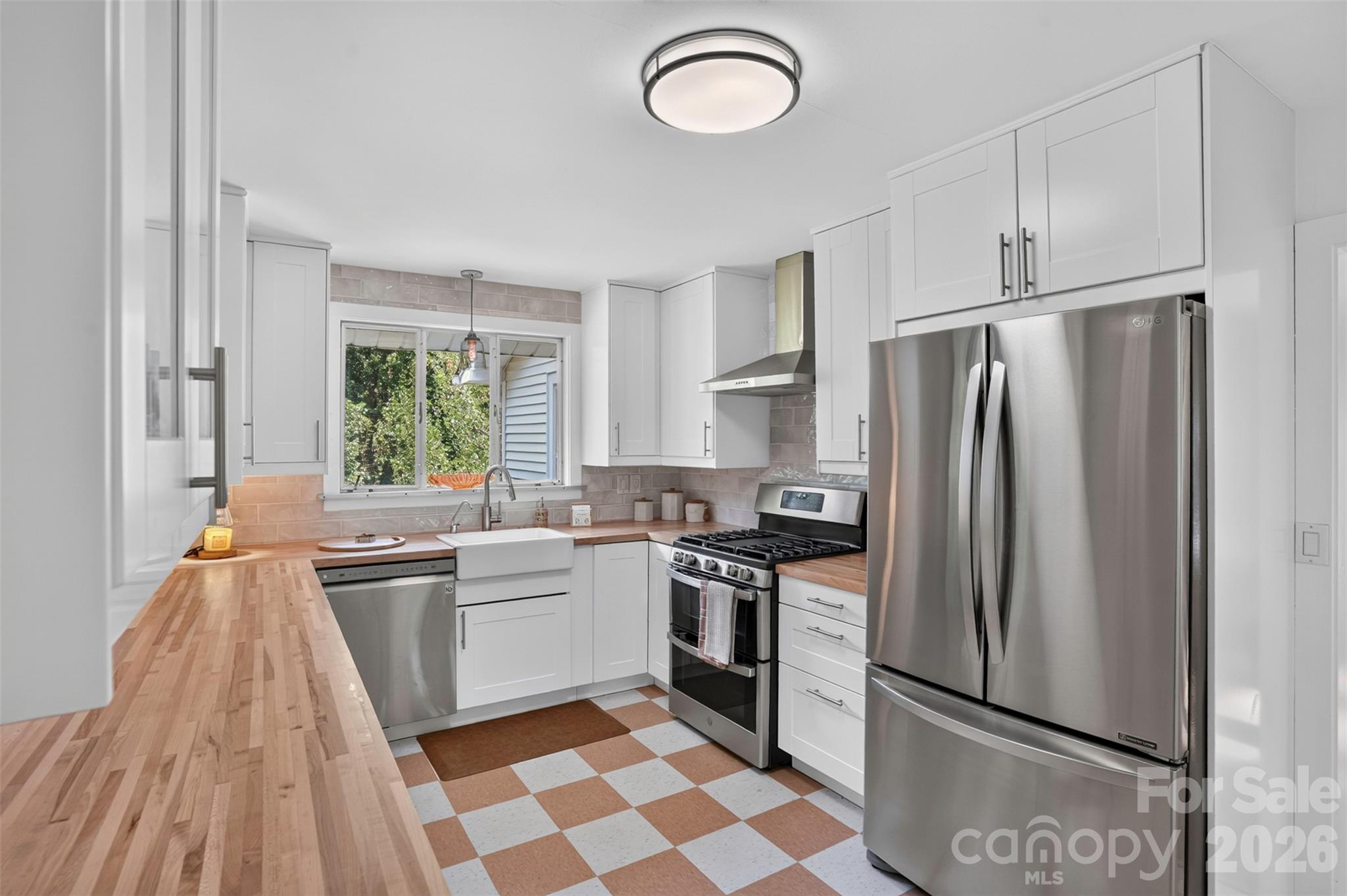 409 Lockhart Road Property Photo 19