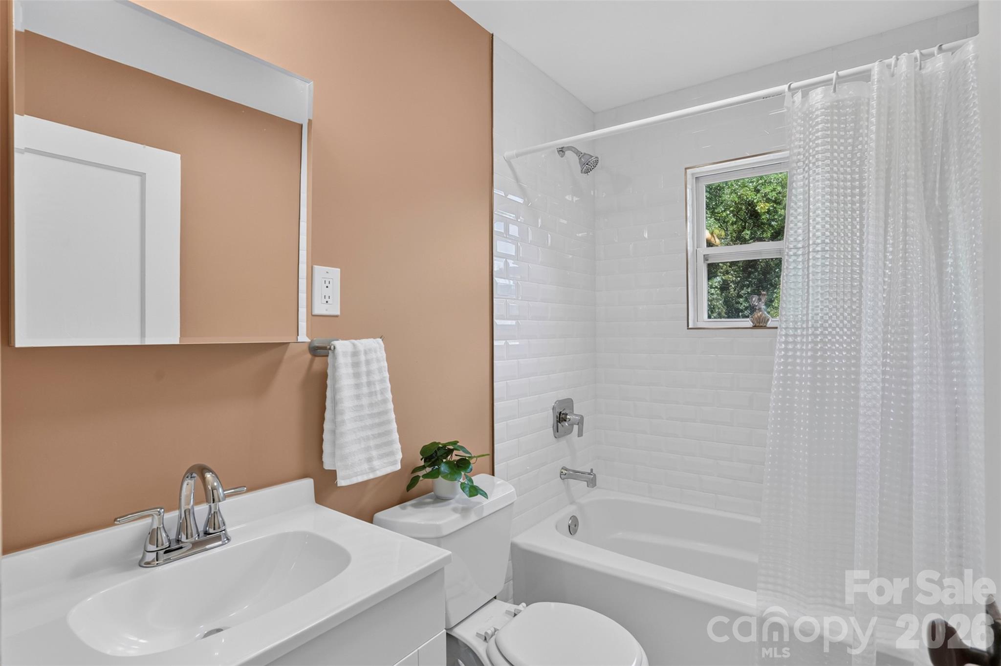 409 Lockhart Road Property Photo 28