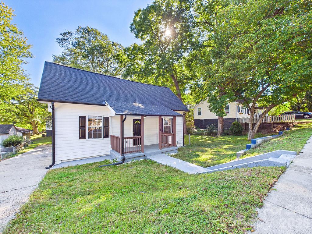 1015 4th Avenue Property Photo 2