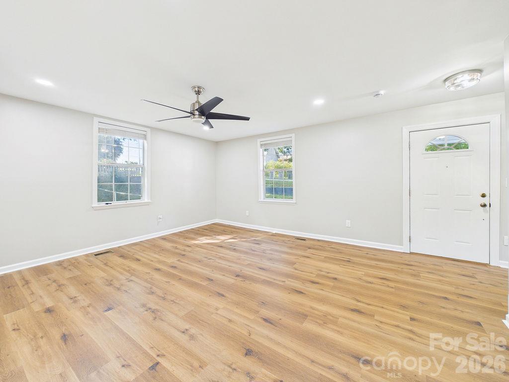 1015 4th Avenue Property Photo 7