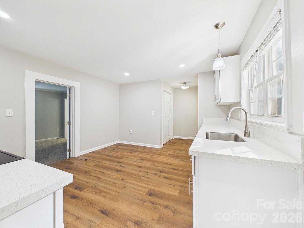 1015 4th Avenue Property Photo 9