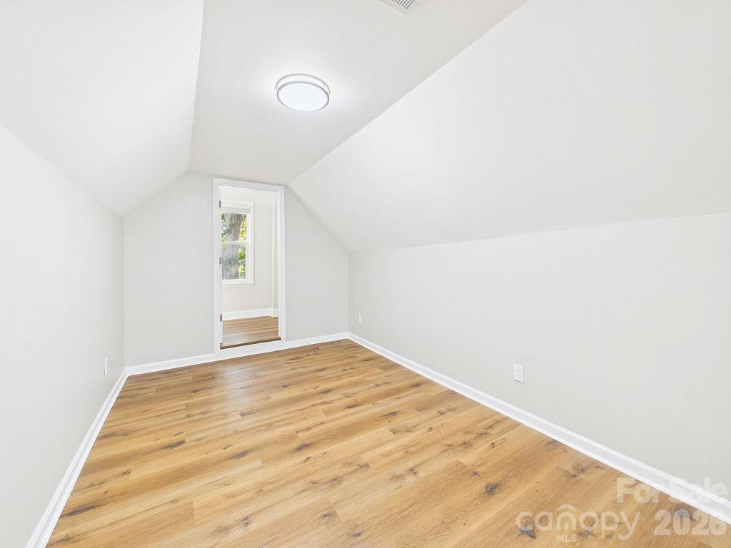 1015 4th Avenue Property Photo 12