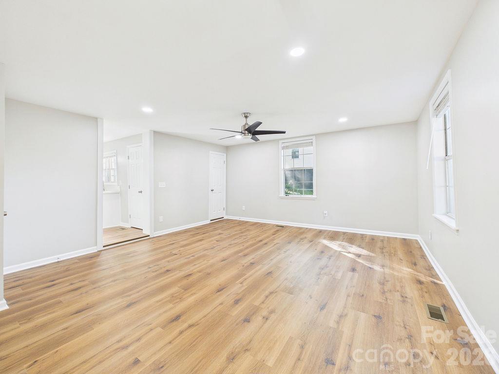 1015 4th Avenue Property Photo 15