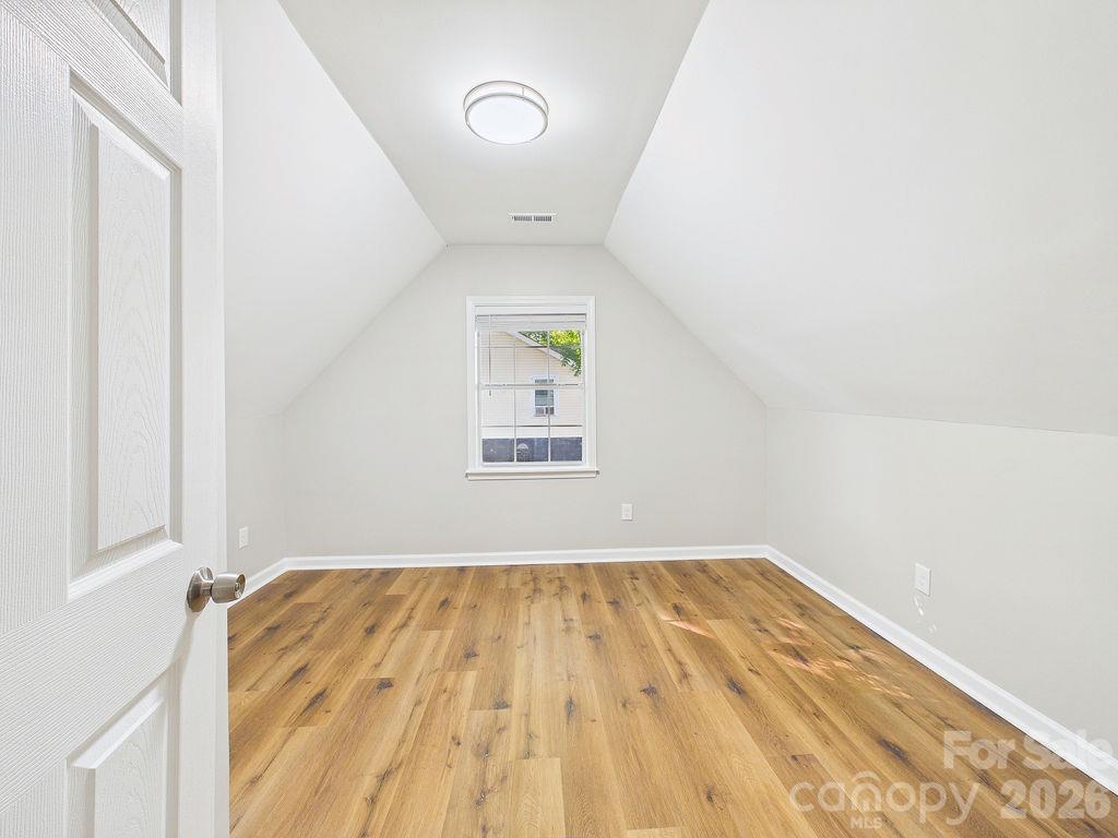 1015 4th Avenue Property Photo 20