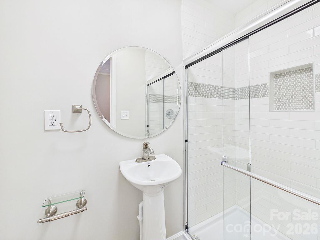 1015 4th Avenue Property Photo 24