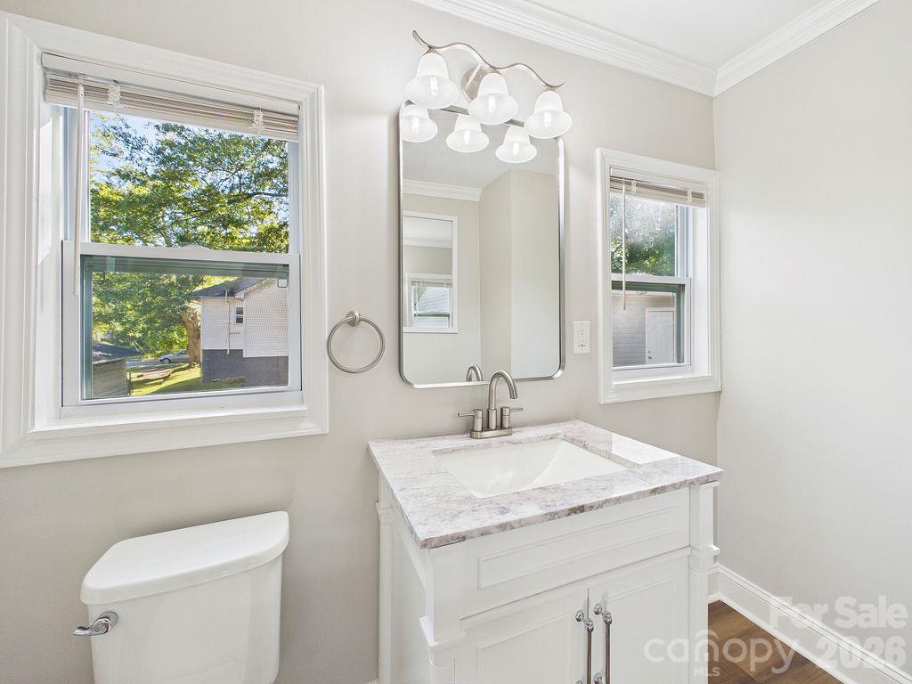1015 4th Avenue Property Photo 28