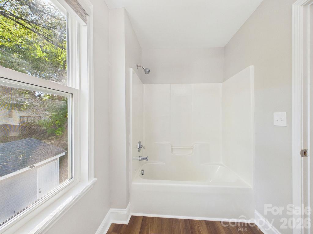 1015 4th Avenue Property Photo 29