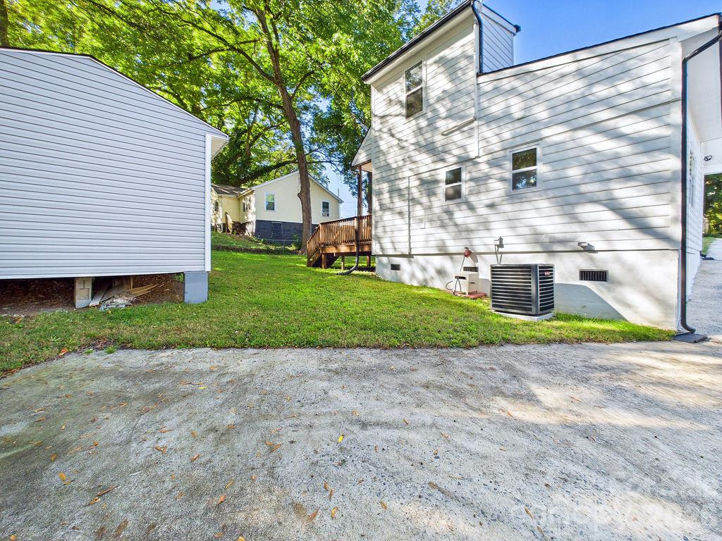 1015 4th Avenue Property Photo 30