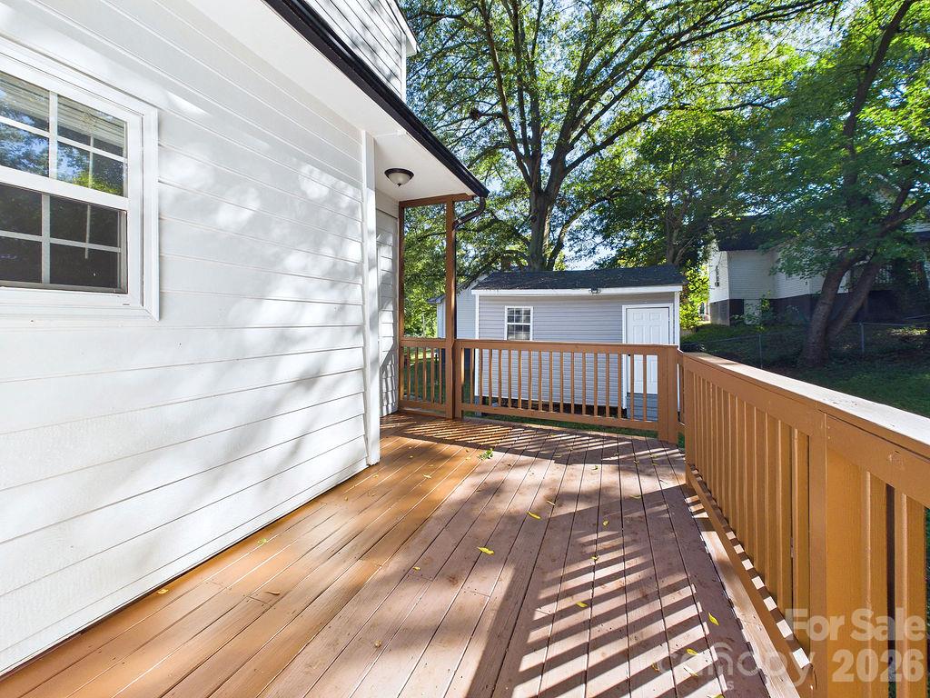 1015 4th Avenue Property Photo 33