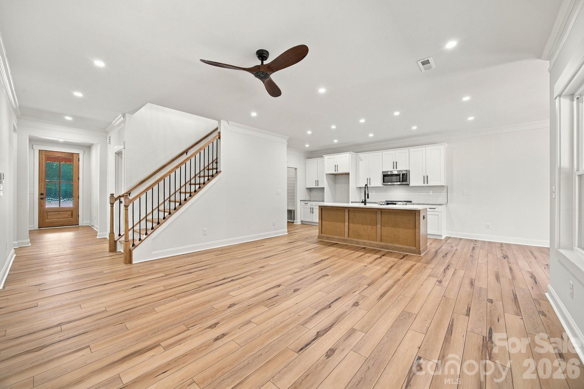 375 Lake Farm Drive Property Photo 12