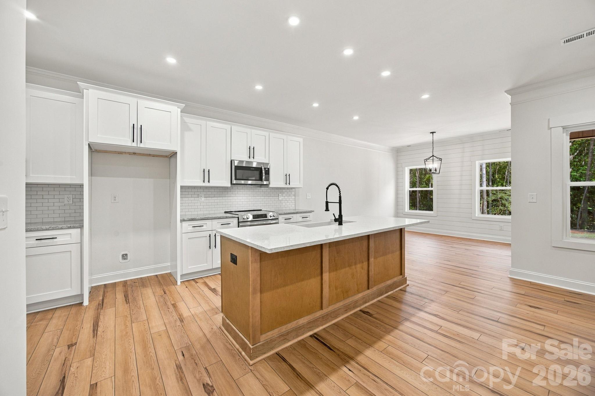 375 Lake Farm Drive Property Photo 13