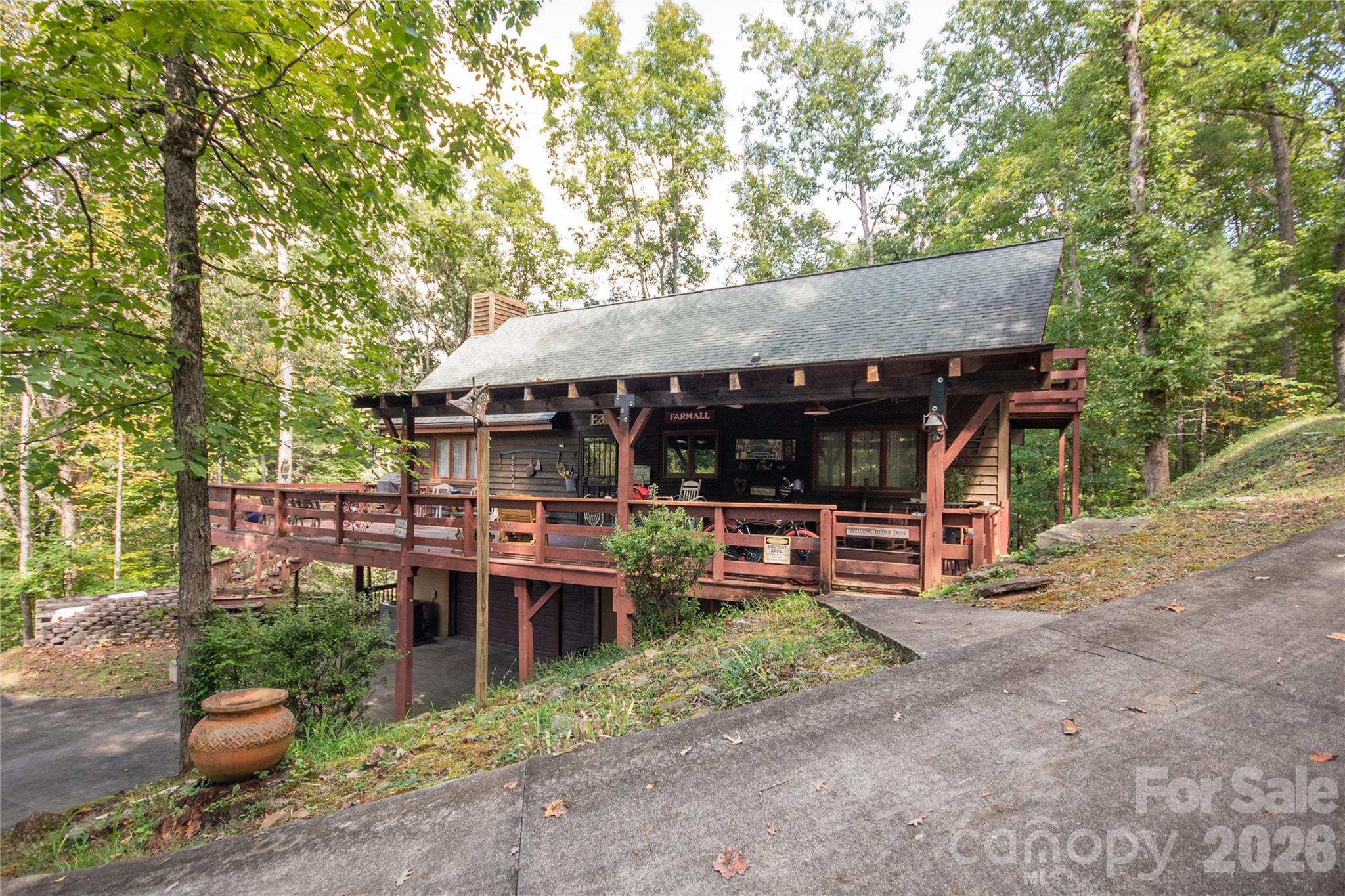 159 Winding Way Drive Property Photo 3