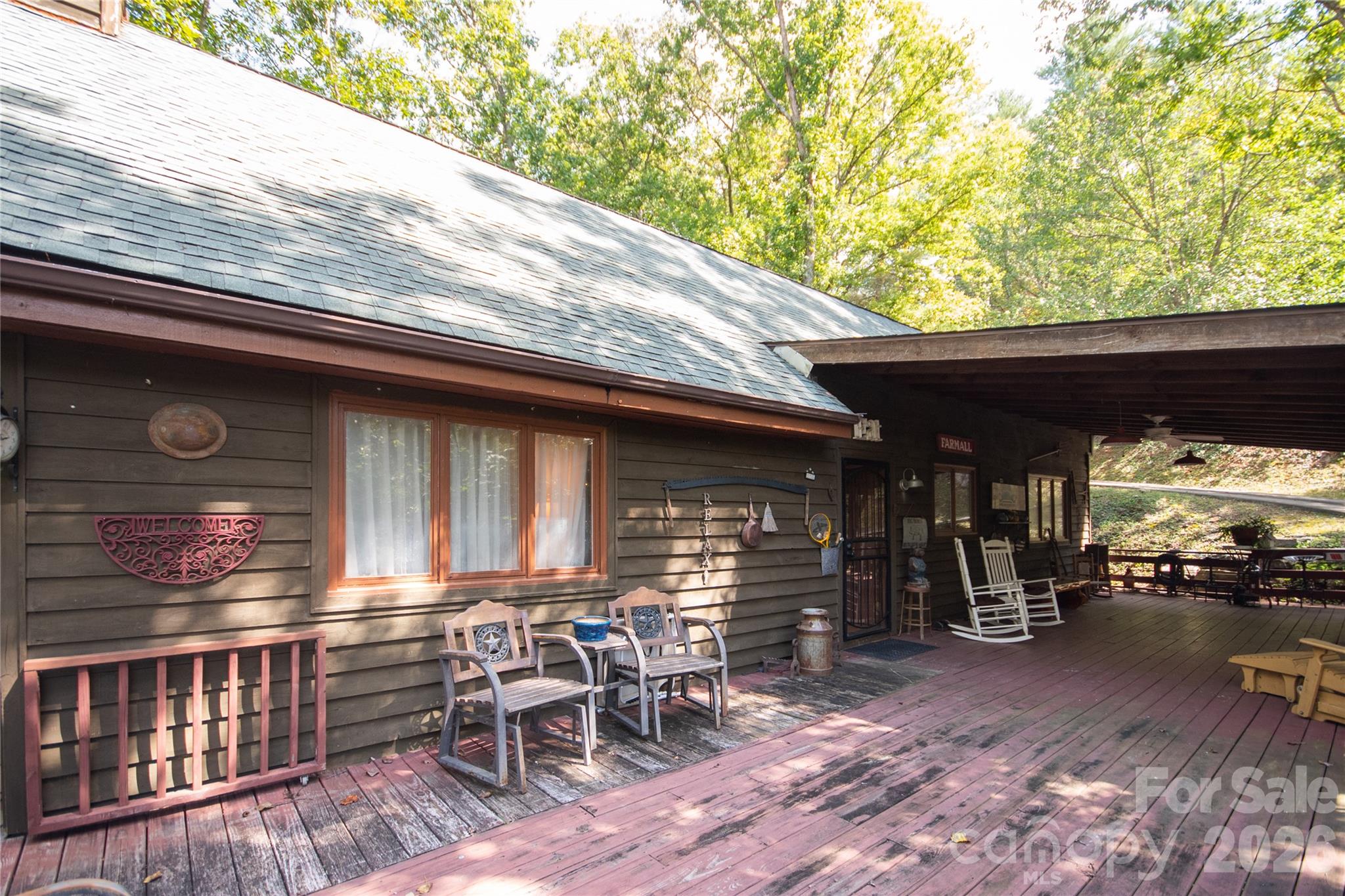 159 Winding Way Drive Property Photo 7