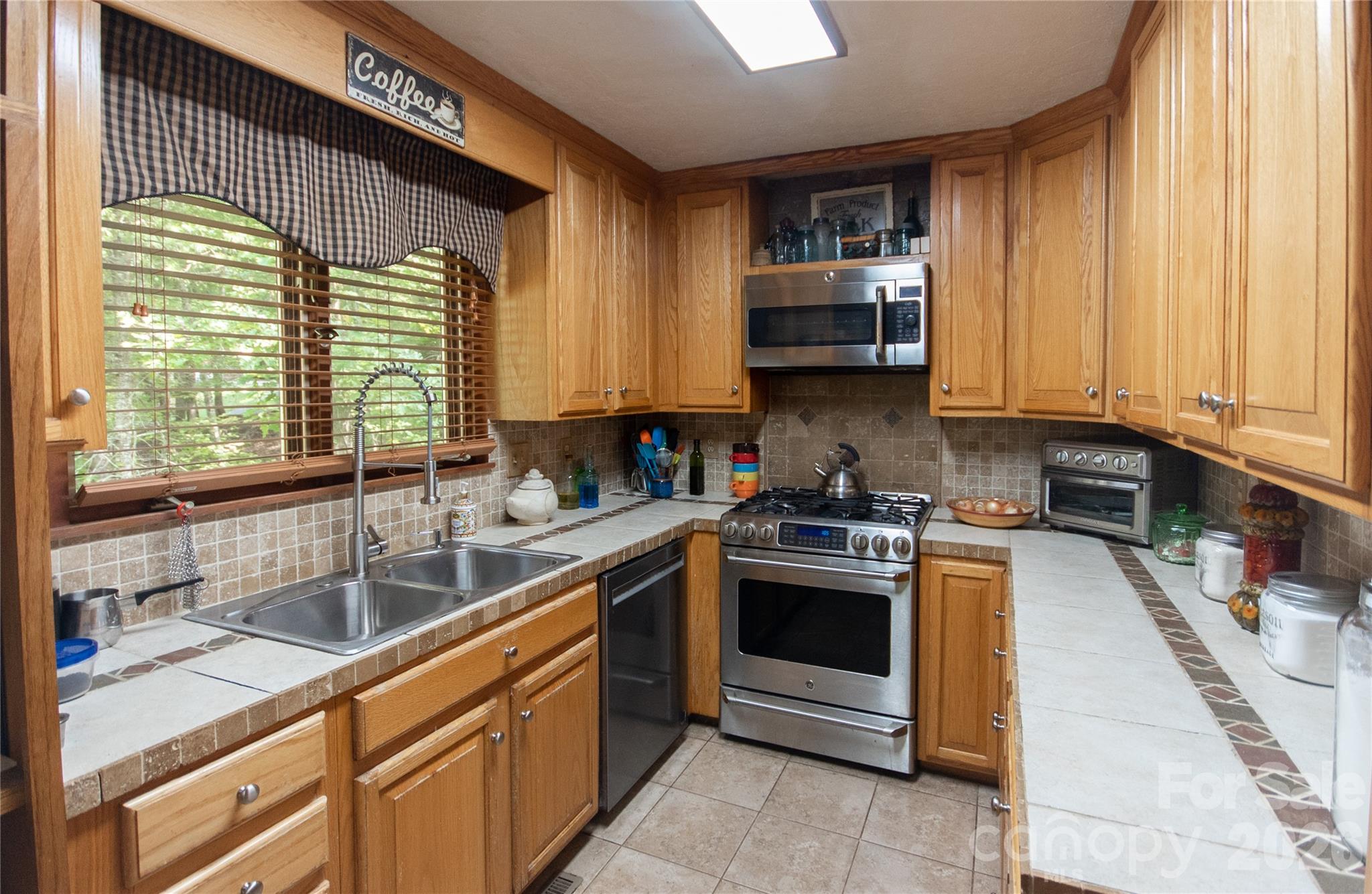159 Winding Way Drive Property Photo 18