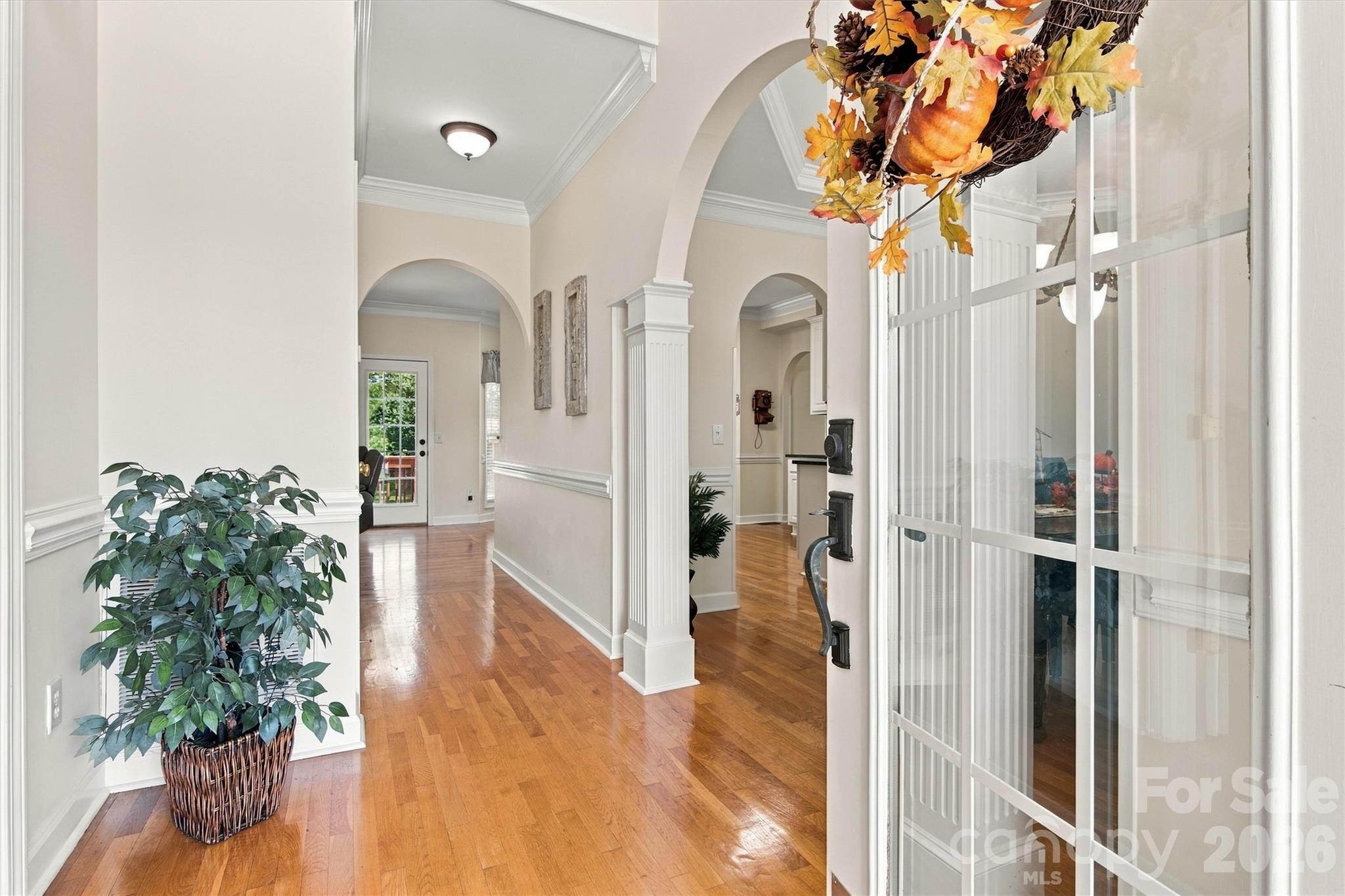 4858 Elmhurst Drive Property Photo 6