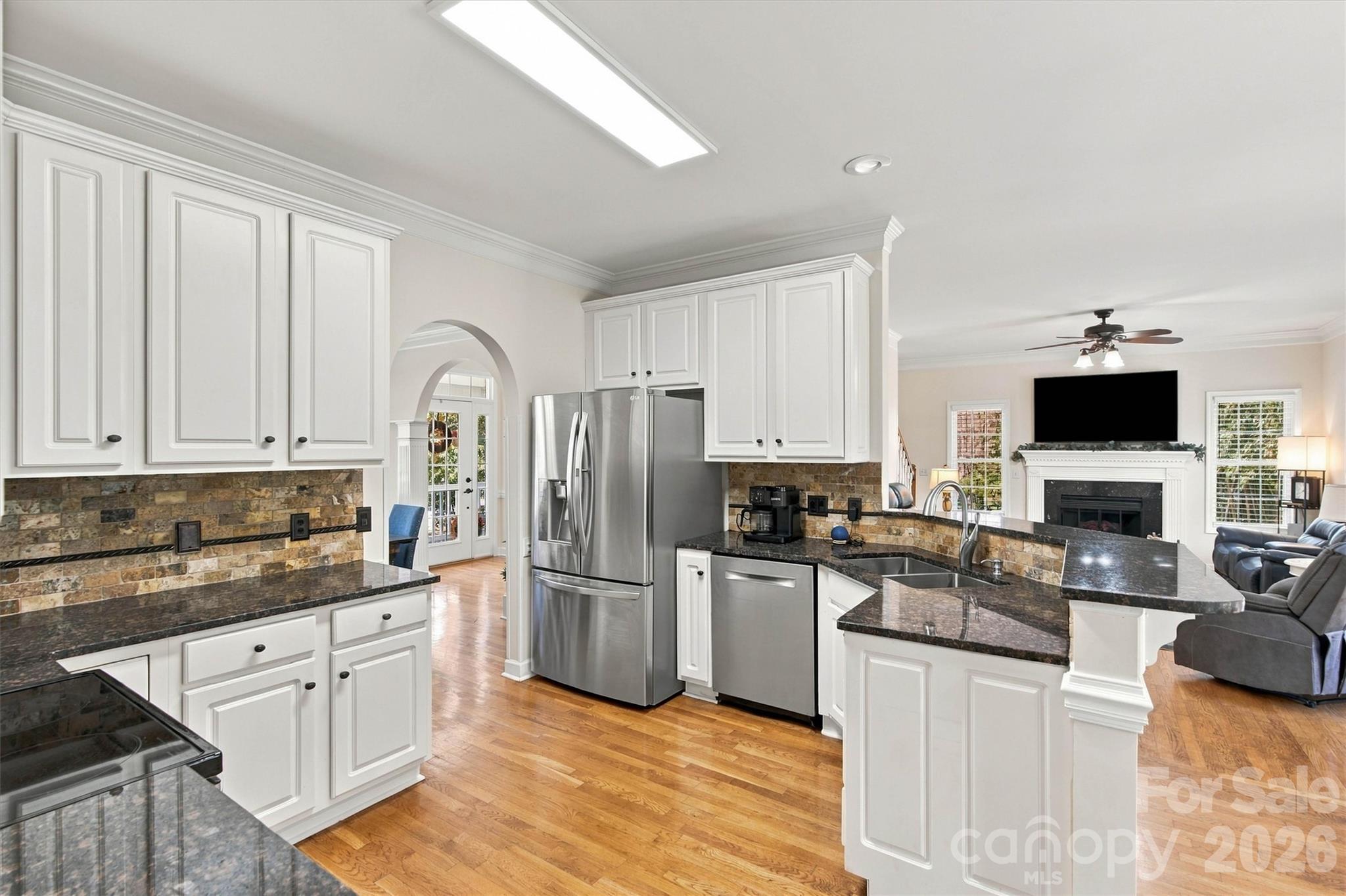 4858 Elmhurst Drive Property Photo 15