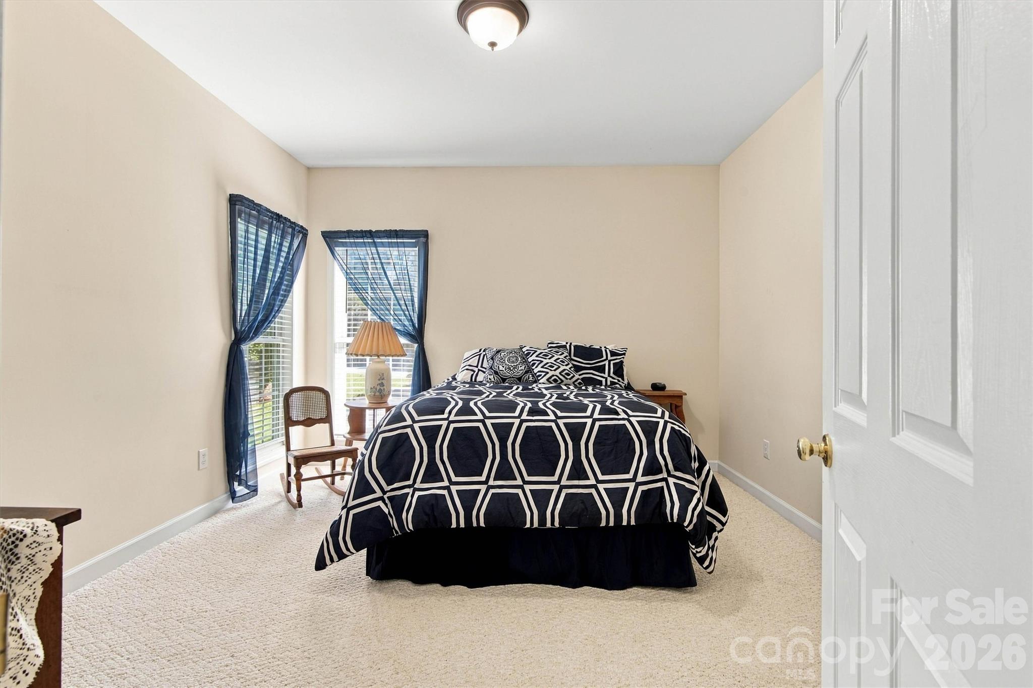 4858 Elmhurst Drive Property Photo 23