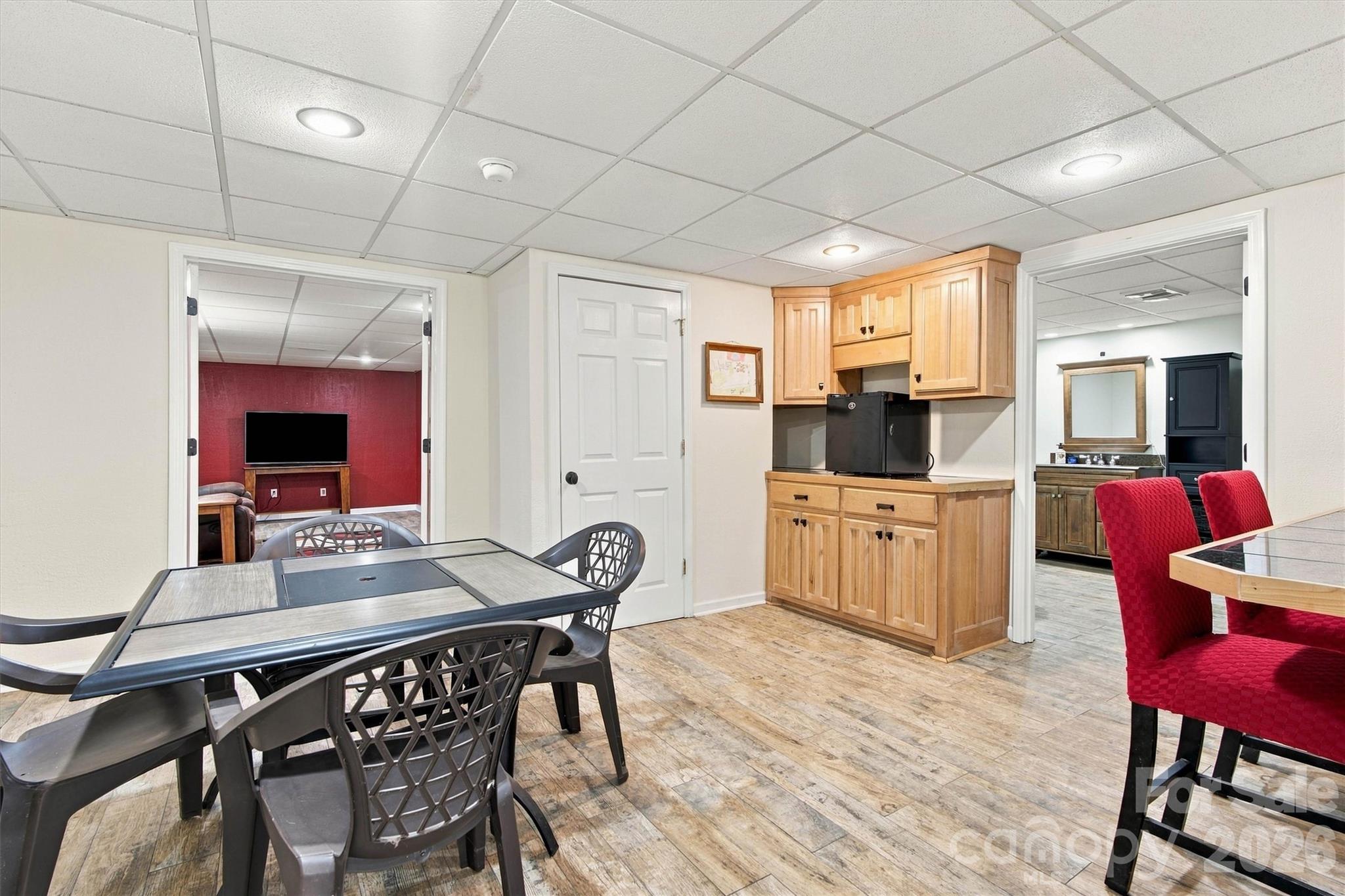 4858 Elmhurst Drive Property Photo 36