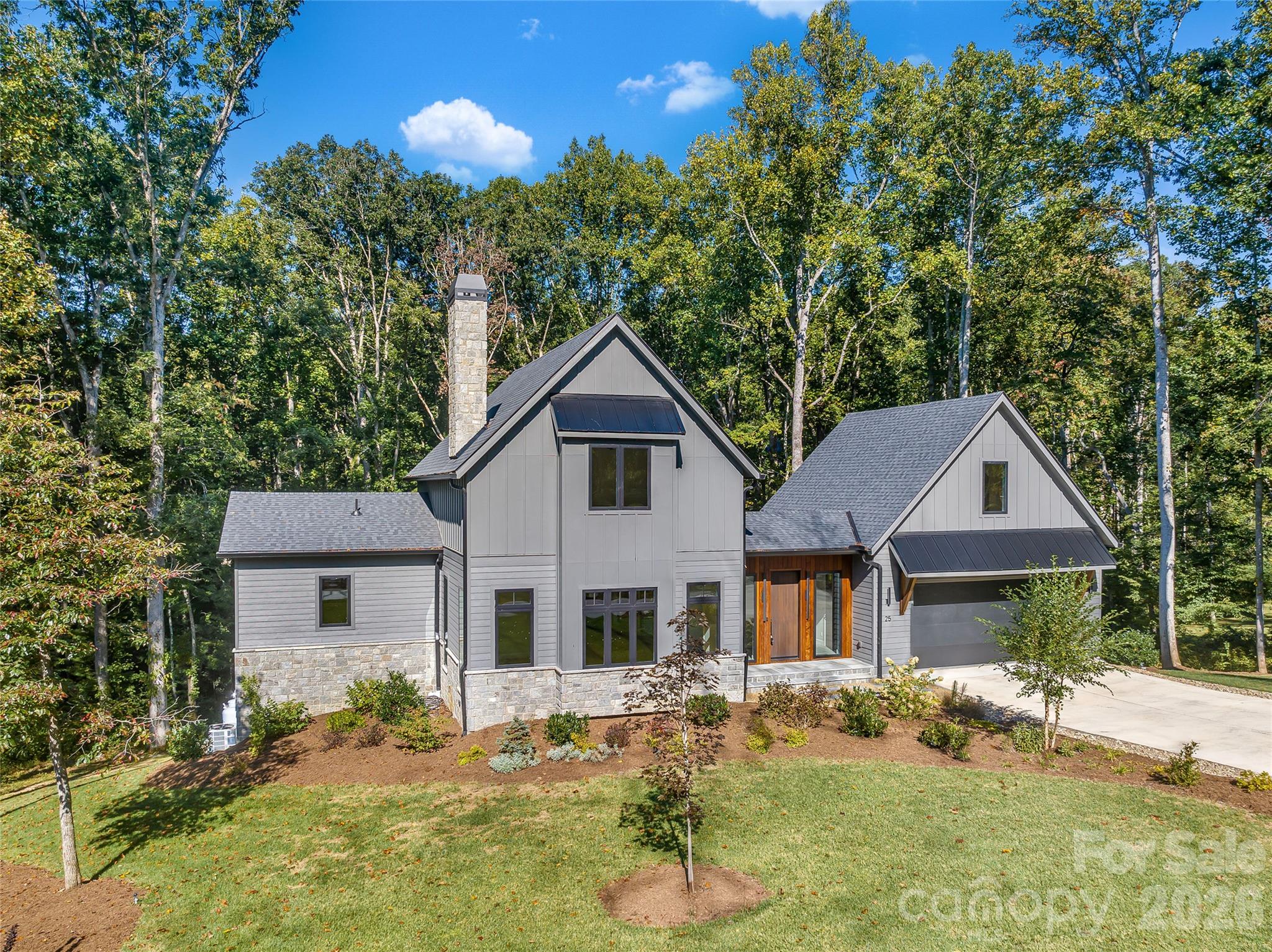 25 Ted Linn Drive Property Photo 1