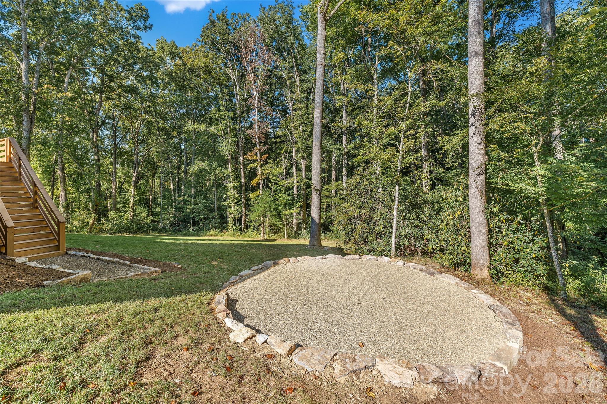 25 Ted Linn Drive Property Photo 17