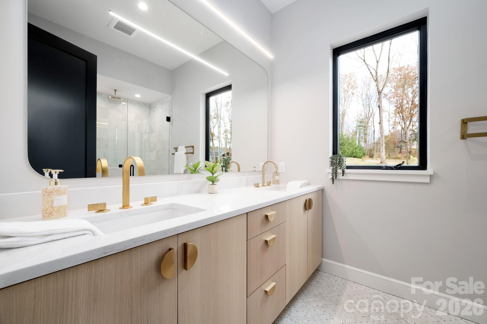 25 Ted Linn Drive Property Photo 24