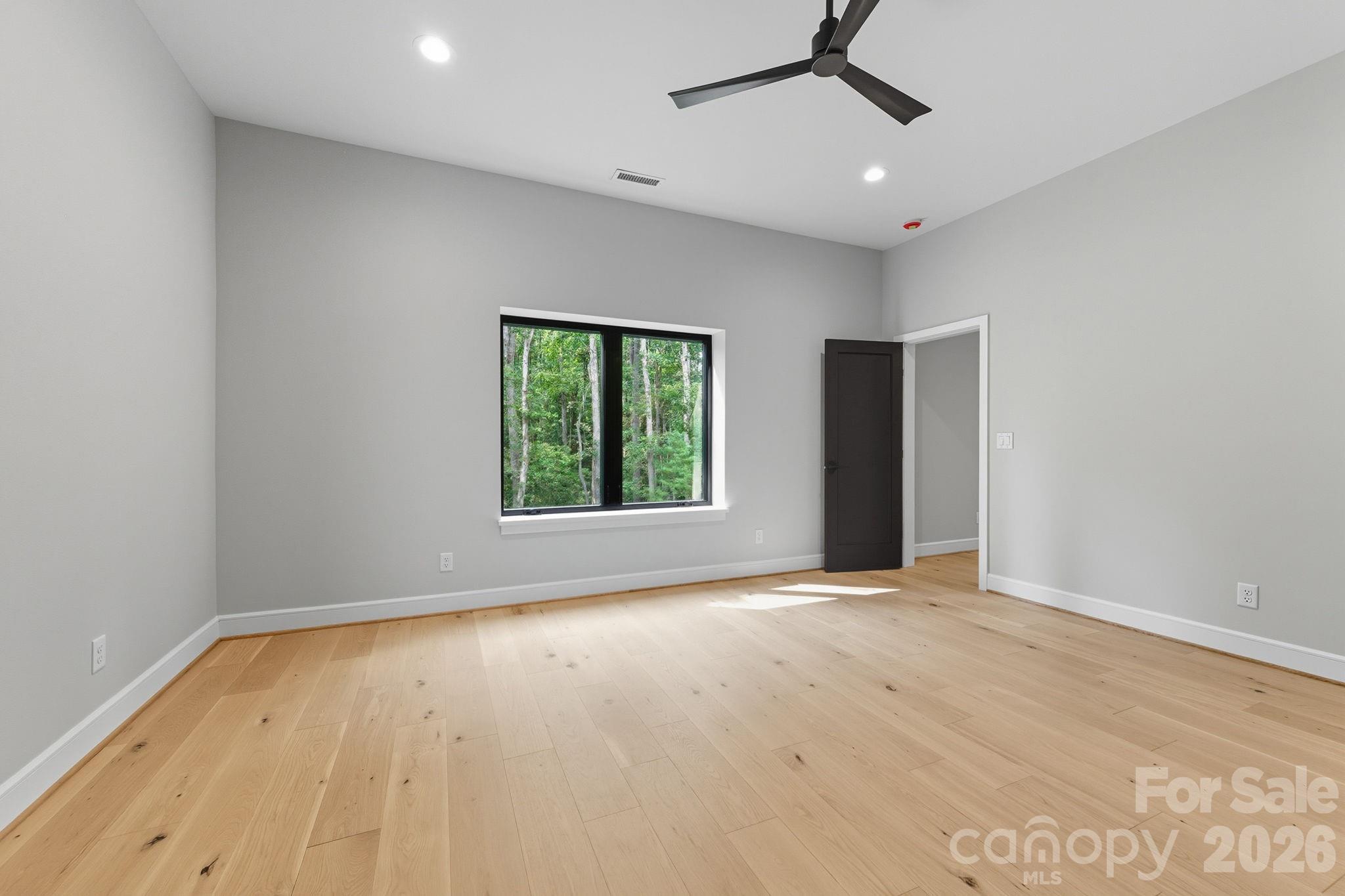 25 Ted Linn Drive Property Photo 37
