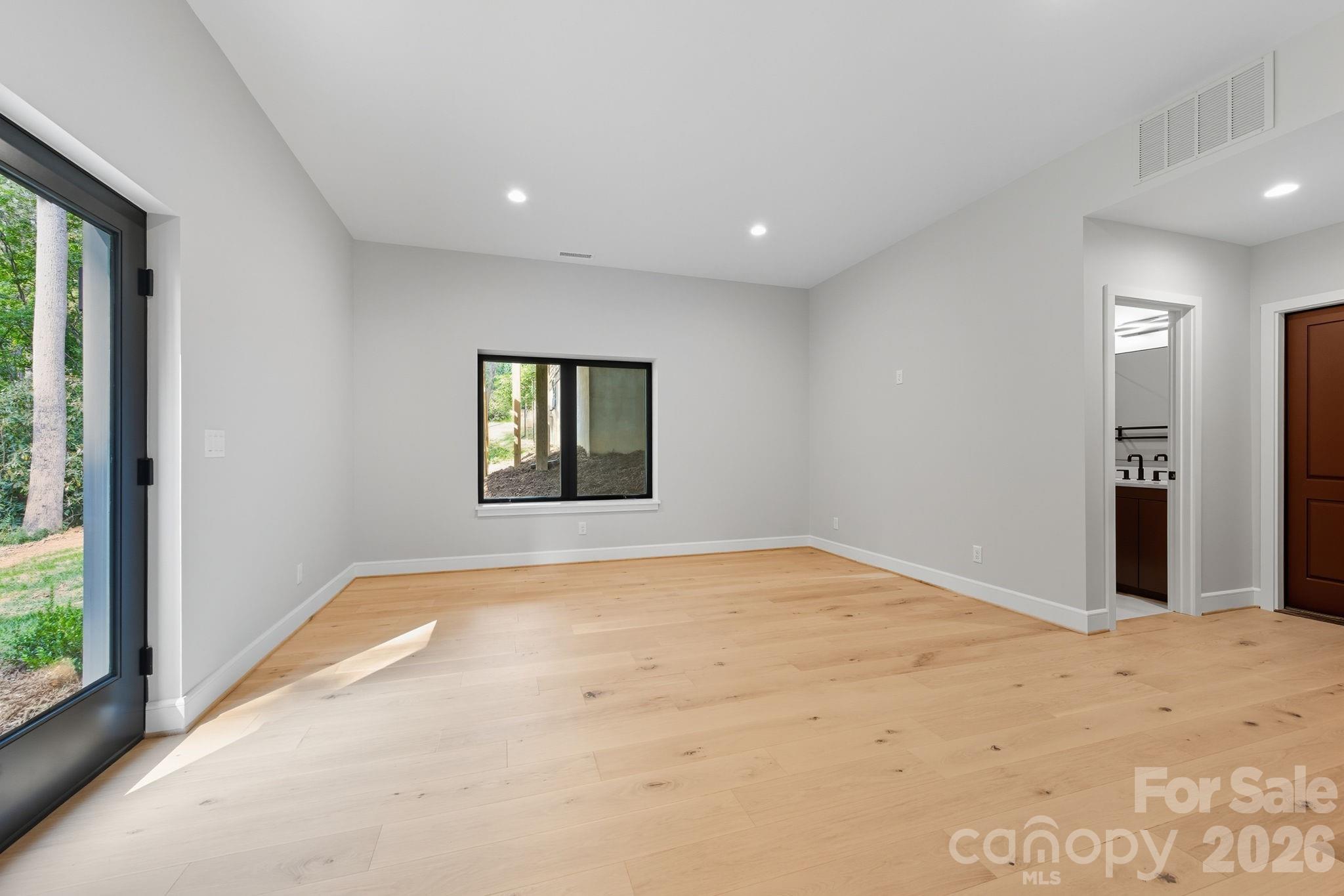 25 Ted Linn Drive Property Photo 39