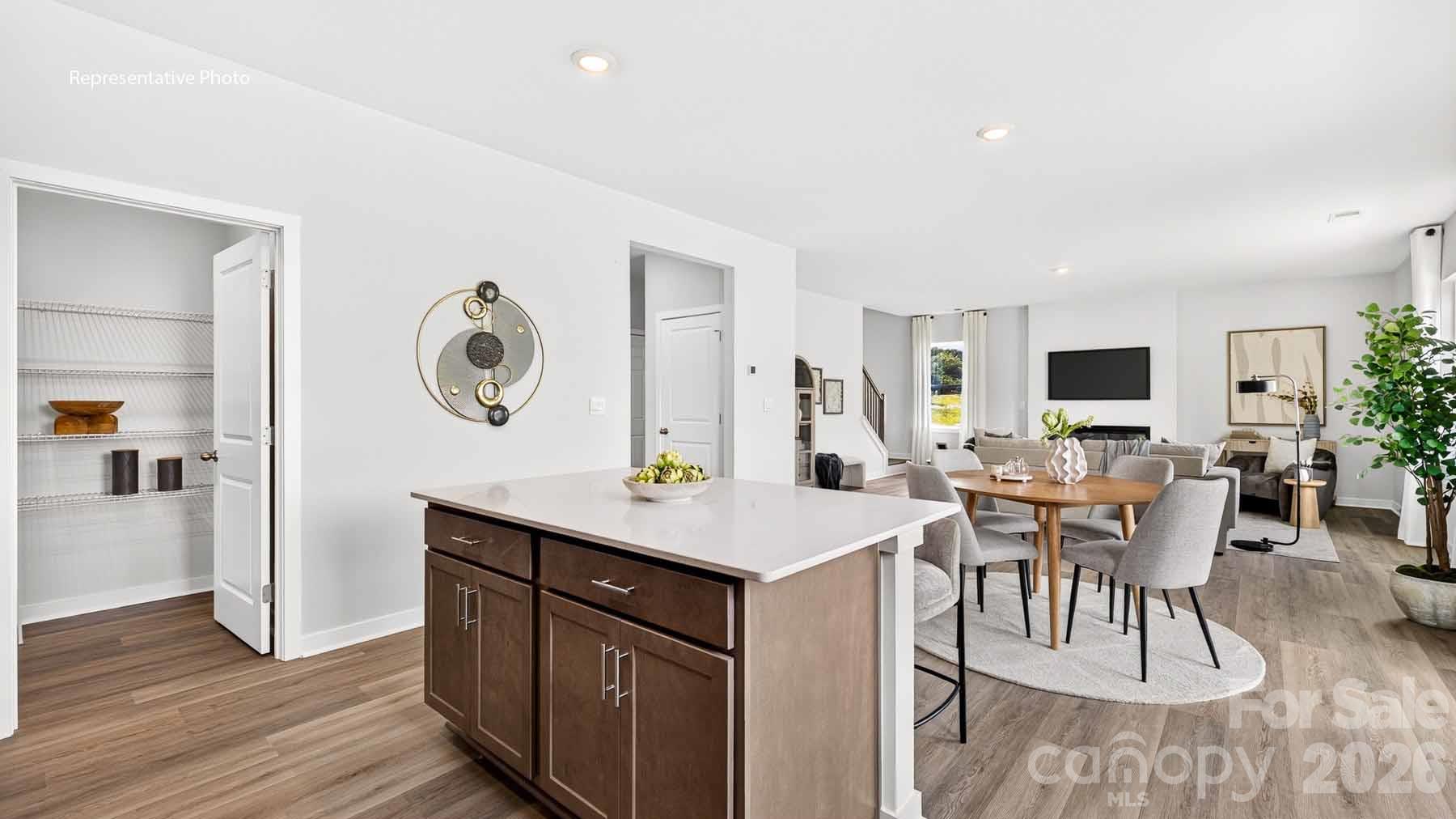1028 Streamwood Avenue Property Photo 8
