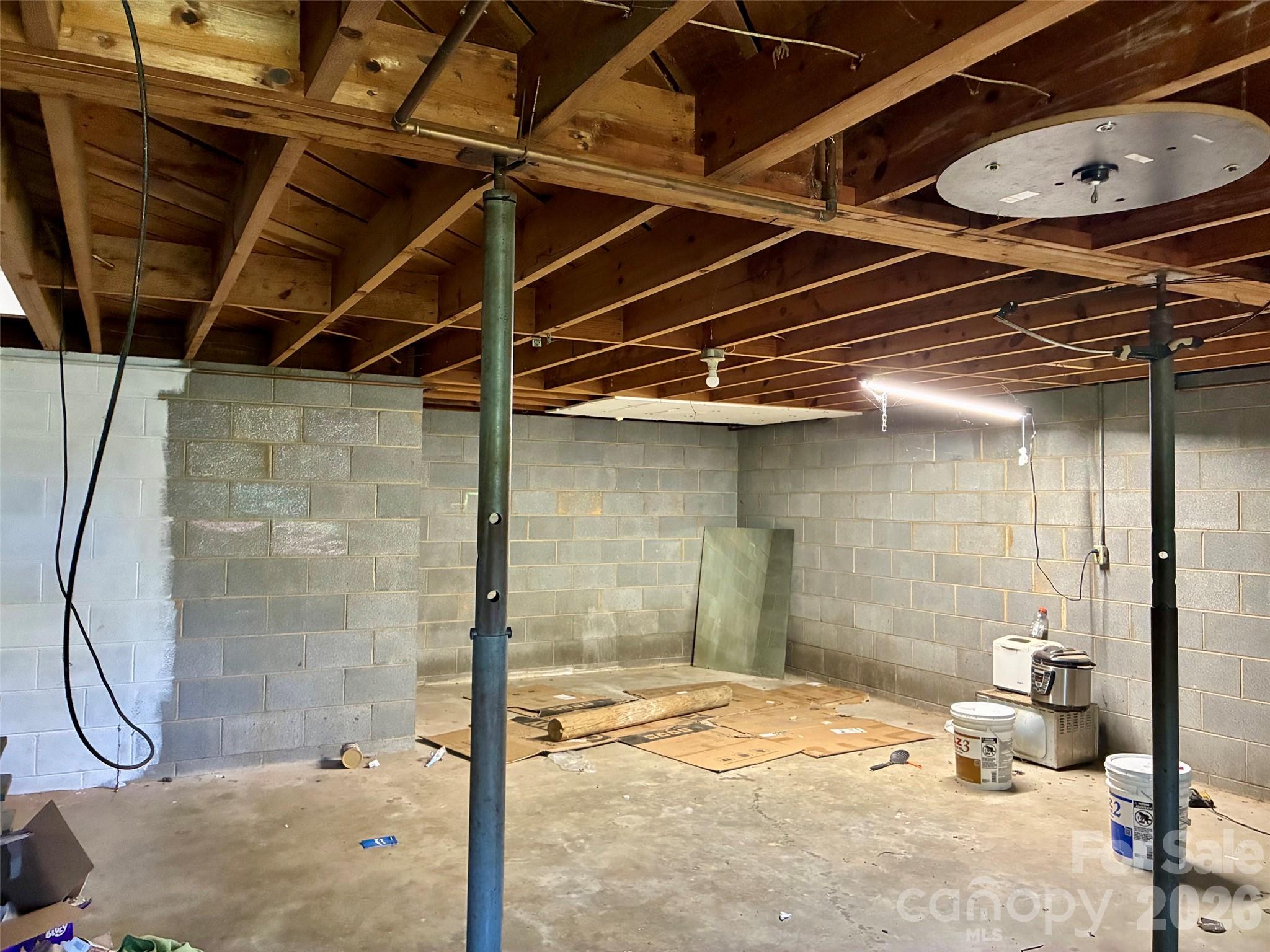 110 Poteat Drive Property Photo 12