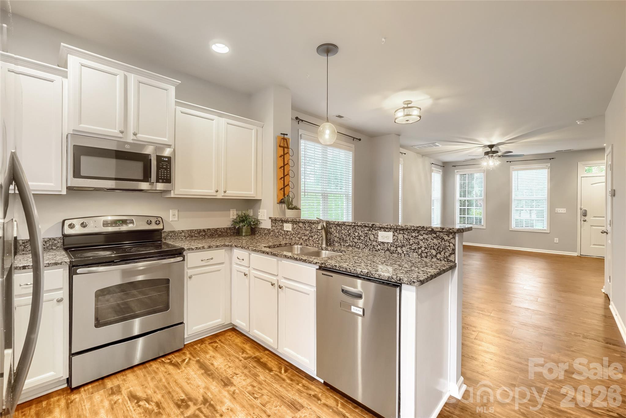2355 Donnington Lane Property Photo 14