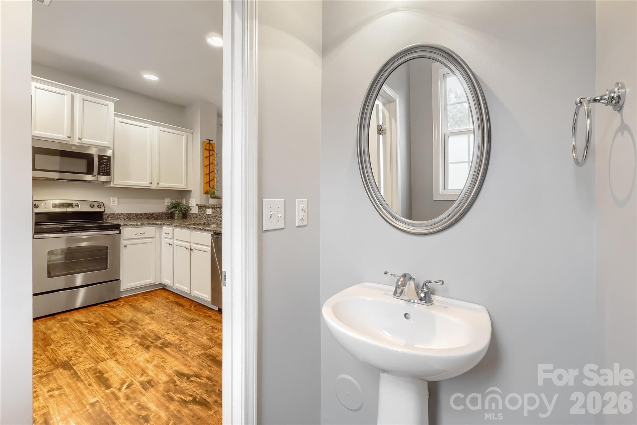 2355 Donnington Lane Property Photo 15